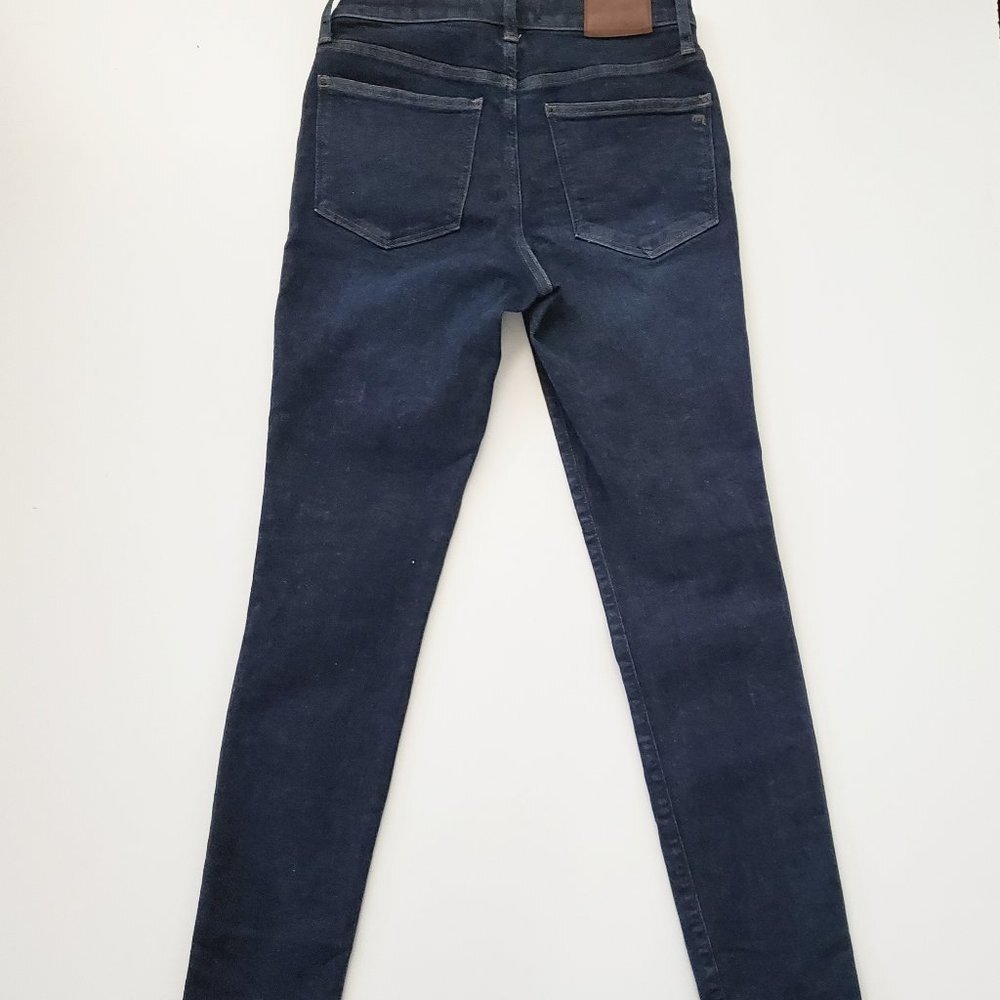 Like-New Madewell 9" Mid Rise Skinny Larkspur Dark Wash Jeans NWOT  Sz 26
